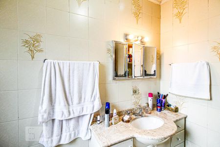 Casa à venda com 270m², 4 quartos e 2 vagasBanheiro Suíte 1