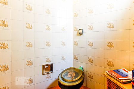 Casa à venda com 270m², 4 quartos e 2 vagasLavabo