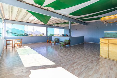 Casa à venda com 123m², 6 quartos e 2 vagasCobertura