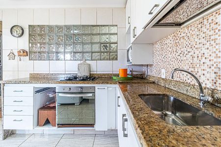 Casa à venda com 123m², 6 quartos e 2 vagasCozinha