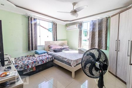 Casa à venda com 123m², 6 quartos e 2 vagasQuarto 4