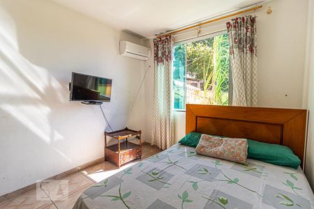 Quarto  1 de casa à venda com 6 quartos, 123m² em Curicica, Rio de Janeiro