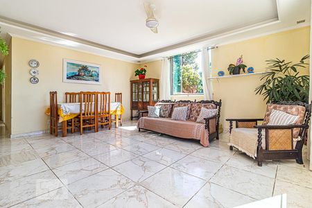 Sala de casa à venda com 6 quartos, 123m² em Curicica, Rio de Janeiro