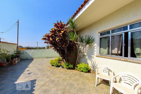 Casa para alugar com 320m², 4 quartos e 2 vagasQuintal