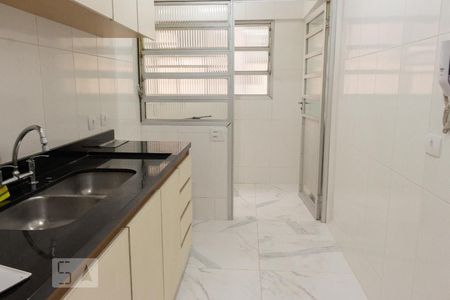 Apartamento à venda com 65m², 2 quartos e 1 vagaCozinha