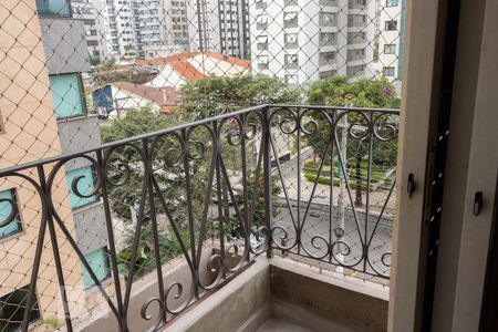 Apartamento à venda com 65m², 2 quartos e 1 vagaSacada do Quarto 1