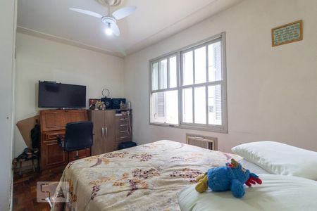 Quarto de apartamento à venda com 1 quarto, 40m² em Medianeira, Porto Alegre
