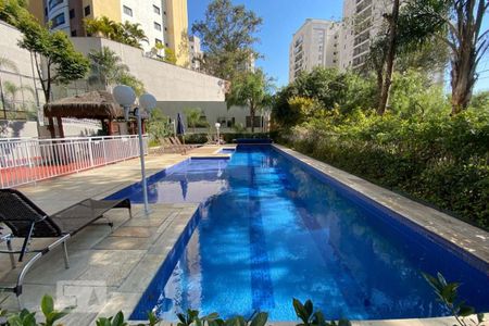 Apartamento à venda com 49m², 2 quartos e 1 vagaÁrea comum - Piscina