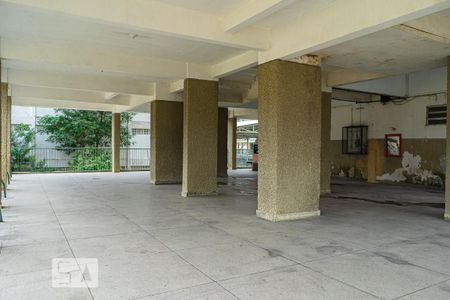 Apartamento à venda com 70m², 2 quartos e 1 vagaÁrea comum