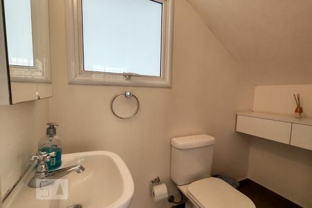 Casa à venda com 270m², 3 quartos e 1 vagaLavabo