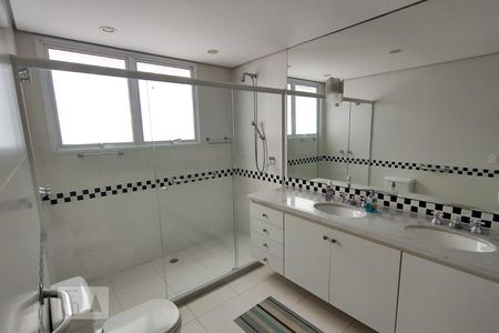 Casa à venda com 270m², 3 quartos e 1 vagasuíte 1