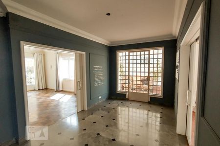 Hall de entrada de casa à venda com 3 quartos, 270m² em Vila Mariana, São Paulo
