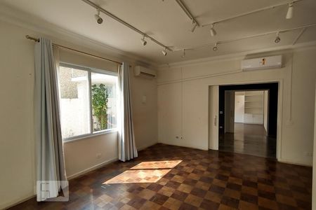 Casa à venda com 270m², 3 quartos e 1 vagaSala