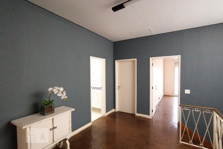 Casa à venda com 270m², 3 quartos e 1 vagaHall dos quartos