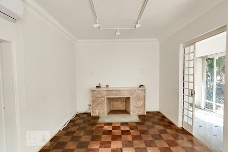 Casa à venda com 270m², 3 quartos e 1 vagaSala