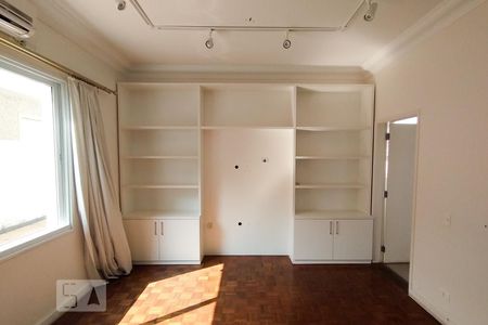 Casa à venda com 270m², 3 quartos e 1 vagaSala de jantar