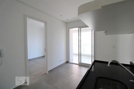 Sala e cozinha de kitnet/studio para alugar com 1 quarto, 33m² em Barra Funda, São Paulo