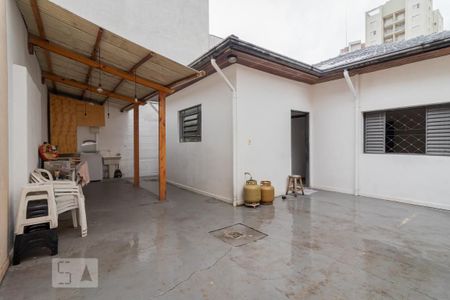 Casa à venda com 316m², 2 quartos e 6 vagasChurrasqueira/Lavanderia