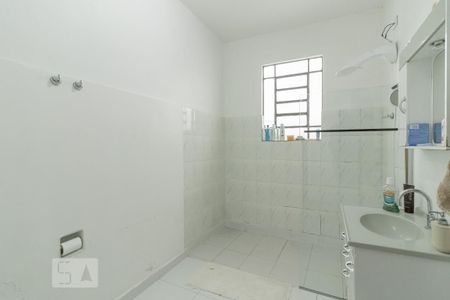 Casa à venda com 316m², 2 quartos e 6 vagasBanheiro