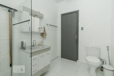 Casa à venda com 316m², 2 quartos e 6 vagasBanheiro