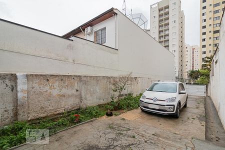 Casa à venda com 316m², 2 quartos e 6 vagasQuintal/Garagem