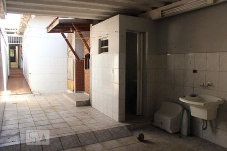 Casa à venda com 166m², 3 quartos e 2 vagasCasa 2 - Área de Serviço