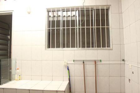 Casa à venda com 166m², 3 quartos e 2 vagasCasa 1 - Área de Serviço