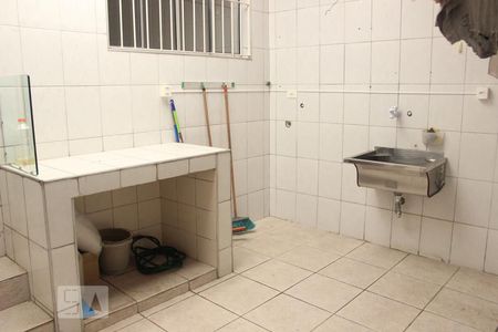 Casa à venda com 166m², 3 quartos e 2 vagasCasa 1 - Área de Serviço