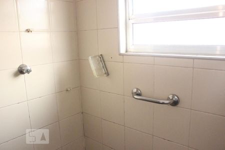 Casa à venda com 166m², 3 quartos e 2 vagasCasa 2 - Banheiro da Suíte