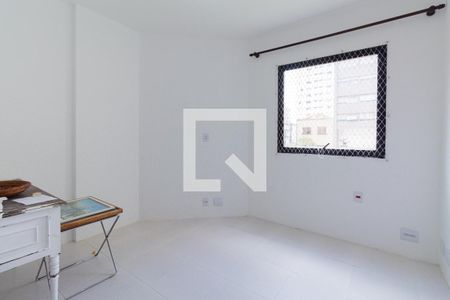 Quarto 1 de apartamento à venda com 2 quartos, 40m² em Pinheiros, São Paulo