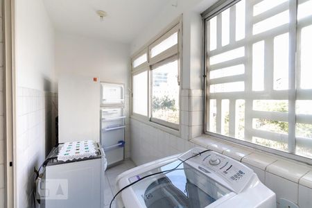 Apartamento para alugar com 76m², 2 quartos e 1 vagaÁrea de Serviço