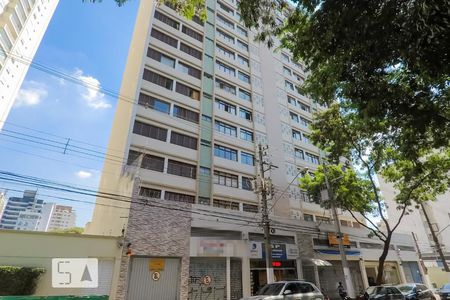 Apartamento para alugar com 76m², 2 quartos e 1 vagaFachada