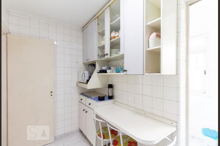 Apartamento para alugar com 76m², 2 quartos e 1 vagaCozinha