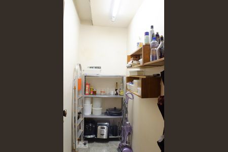 Casa à venda com 450m², 4 quartos e 4 vagas Casa à venda com 450m², 4 quartos e 4 vagasDispensa