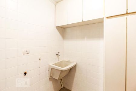 Apartamento à venda com 70m², 2 quartos e 1 vagaÁrea de Serviço