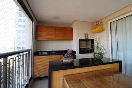 Varanda da sala de apartamento à venda com 3 quartos, 160m² em Barra Funda, São Paulo