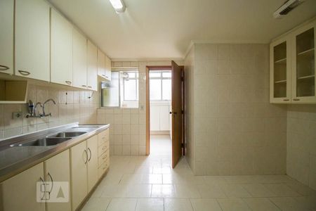 Apartamento à venda com 113m², 3 quartos e 1 vagaCozinha 