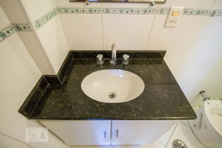 Apartamento à venda com 113m², 3 quartos e 1 vagaBanheiro da Suíte