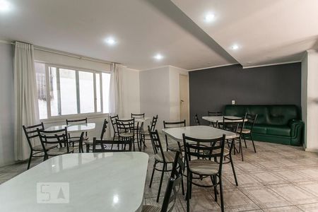 Apartamento à venda com 90m², 2 quartos e sem vagaÁrea comum - Salão de festas