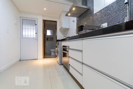 Casa à venda com 70m², 2 quartos e 2 vagasCozinha e Área de Serviço