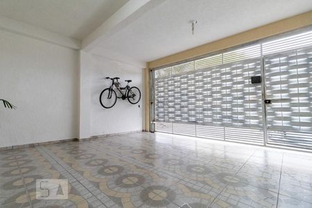 Casa à venda com 70m², 2 quartos e 2 vagasGaragem