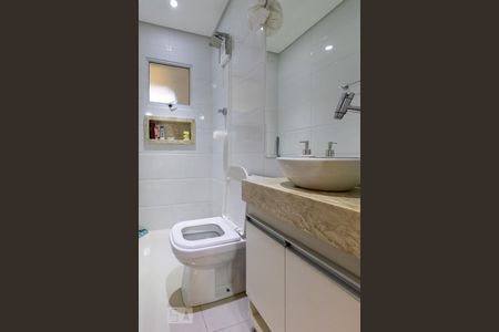 Casa à venda com 70m², 2 quartos e 2 vagasBanheiro 2