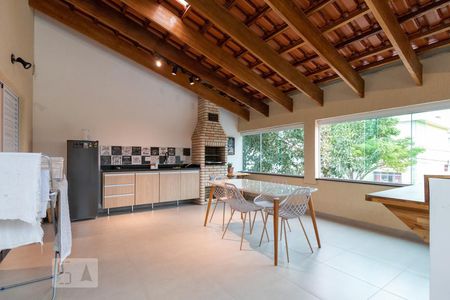 Casa à venda com 70m², 2 quartos e 2 vagasVaranda