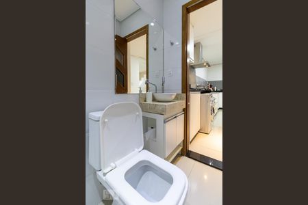 Casa à venda com 70m², 2 quartos e 2 vagasBanheiro 2