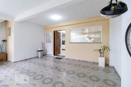 Casa à venda com 70m², 2 quartos e 2 vagasGaragem