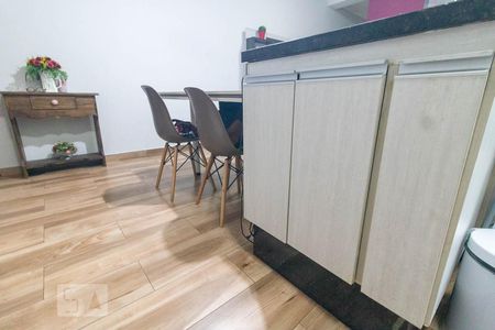 Apartamento à venda com 75m², 2 quartos e 1 vagaCozinha 