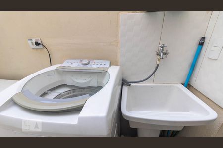 Apartamento à venda com 75m², 2 quartos e 1 vagaÁrea de Serviço