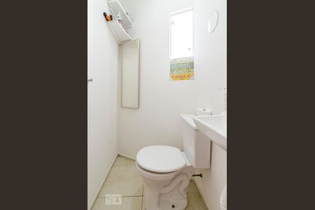 Casa à venda com 220m², 4 quartos e 2 vagasLavabo