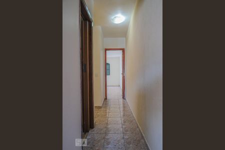 Casa para alugar com 93m², 2 quartos e 1 vaga Casa para alugar com 93m², 2 quartos e 1 vagaCorredor