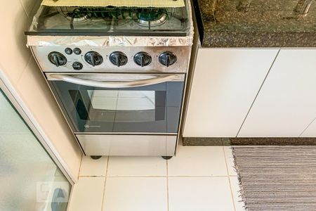 Cozinha de apartamento à venda com 2 quartos, 60m² em Jardim Myrian Moreira da Costa, Campinas